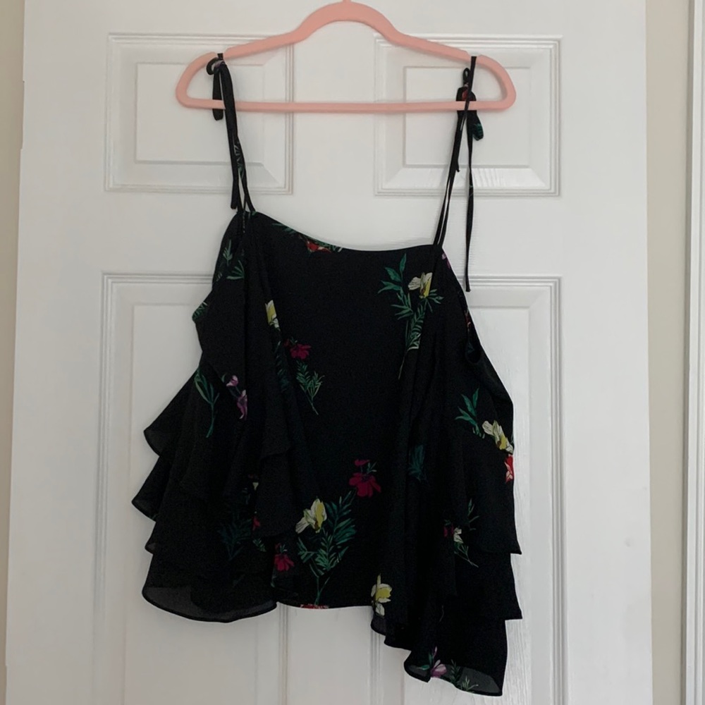 Vince Camuto floral top